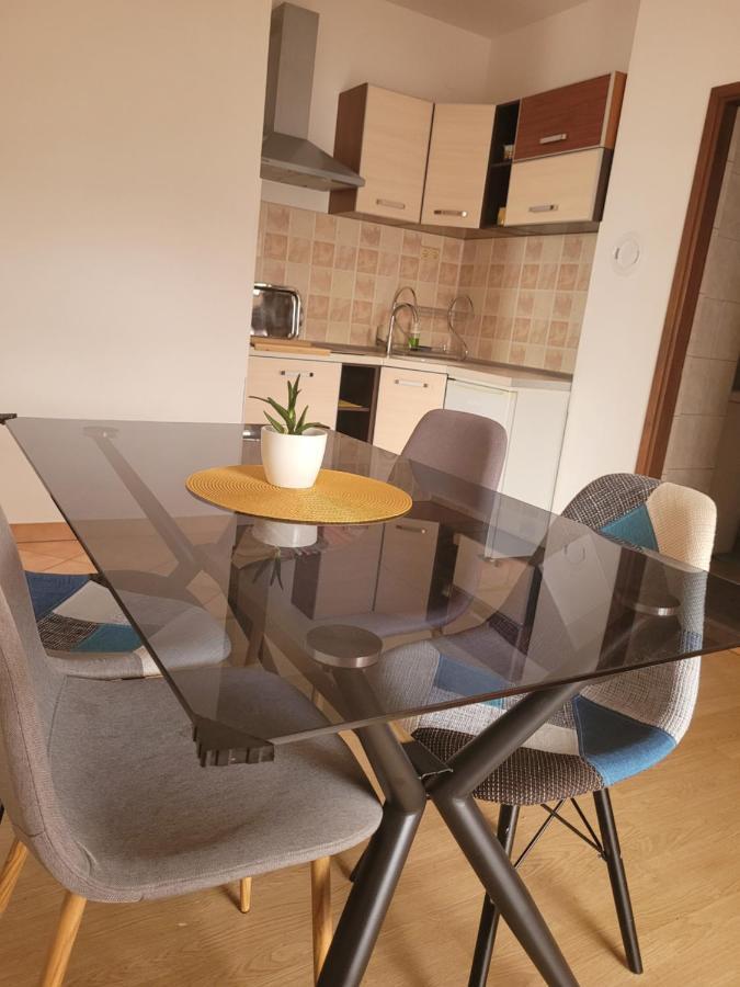 Apartmani Tonci Pag Pag Town Bagian luar foto