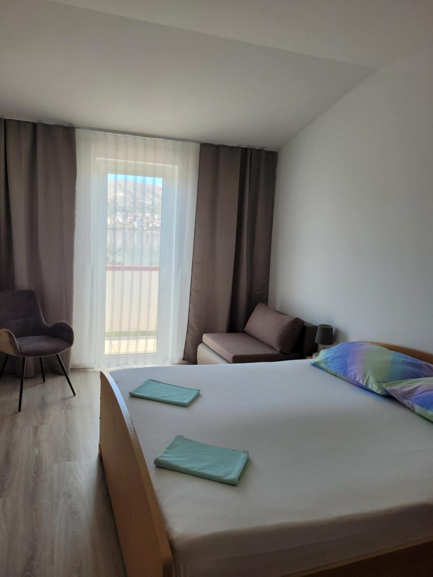 Apartmani Tonci Pag Pag Town Ruang foto