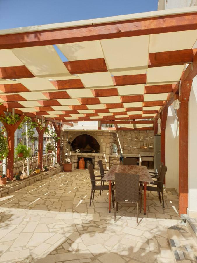 Apartmani Tonci Pag Pag Town Bagian luar foto